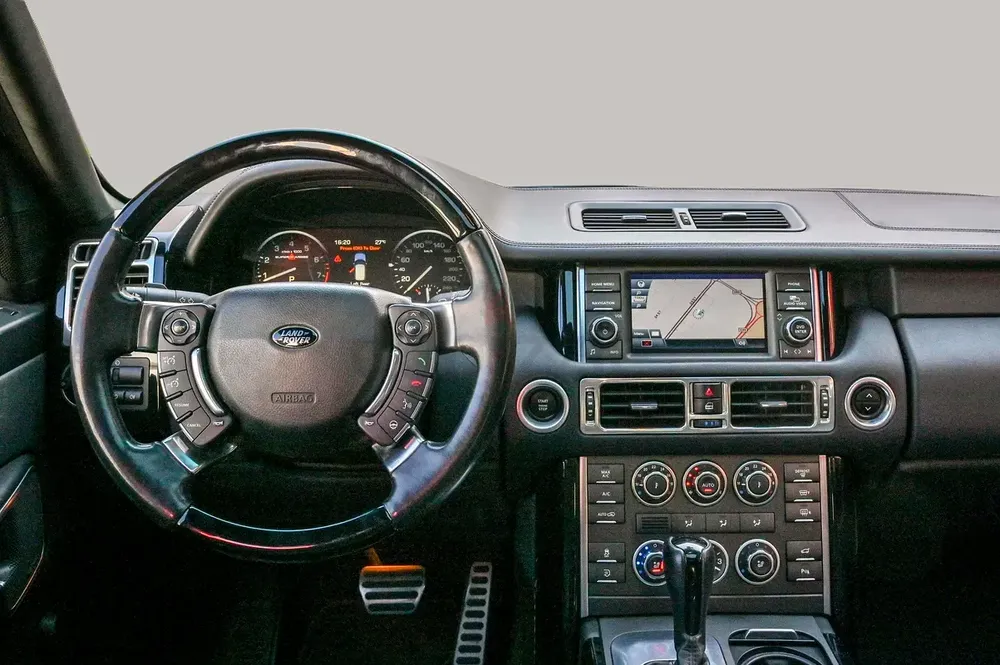 Inspected Car | 2012 Land Rover Range Rover Vogue SE | GCC Specs | Ref#433008 - Image 10