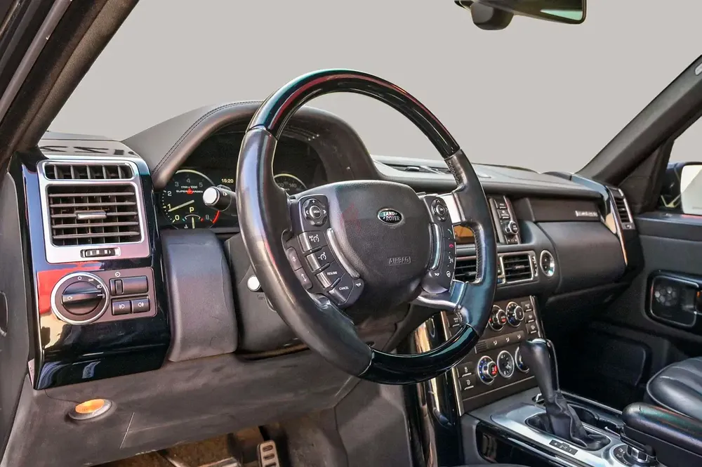 Inspected Car | 2012 Land Rover Range Rover Vogue SE | GCC Specs | Ref#433008 - Image 11