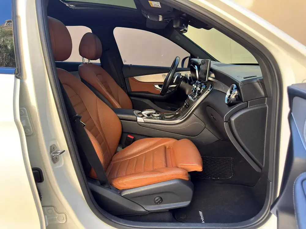 GULF SPECS 2017 MERCEDES GLC43 AMG 4MATIC BITURBO 3.0LITRE V6 - Image 19