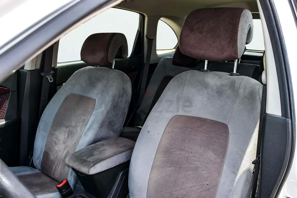 2011 Chevrolet Captiva L 3.0L | GCC Specifications - Image 10