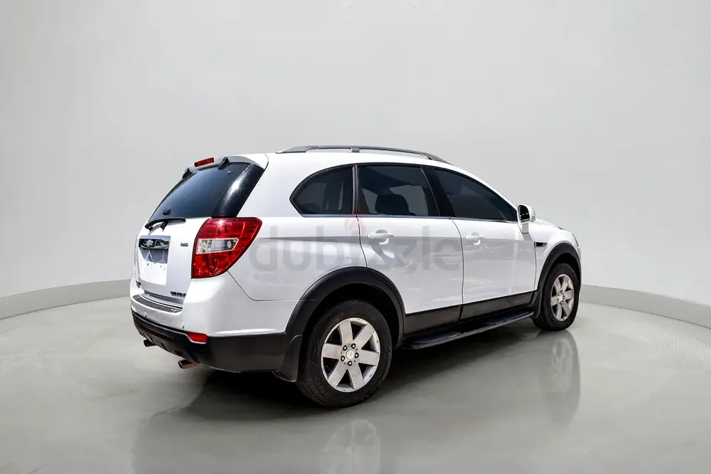 2011 Chevrolet Captiva L 3.0L | GCC Specifications - Image 4