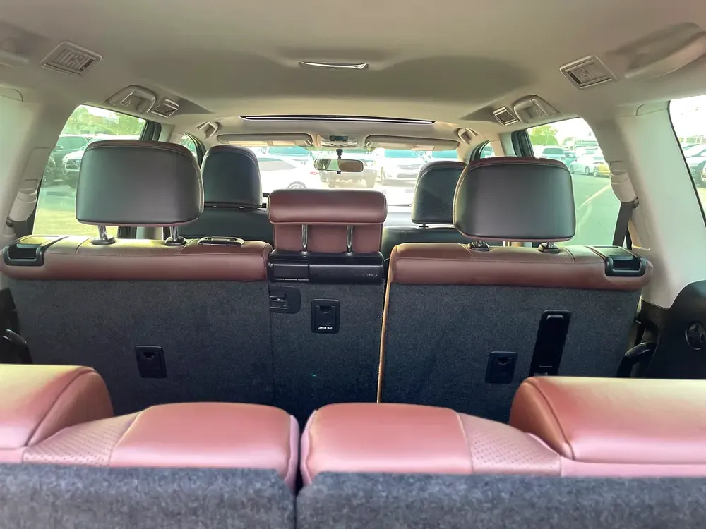TOYOTA PRADO 2020 VXR 4.0 V6 GCC SPECS - Image 8
