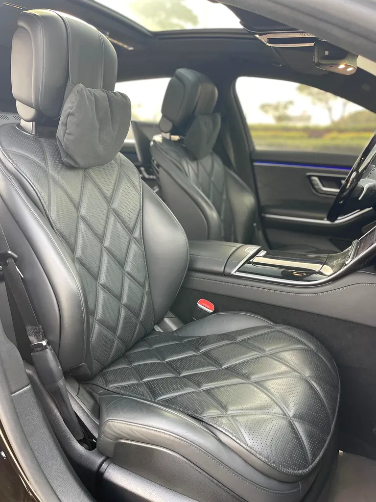 2022 Mercedes Maybach S 580 - Image 12