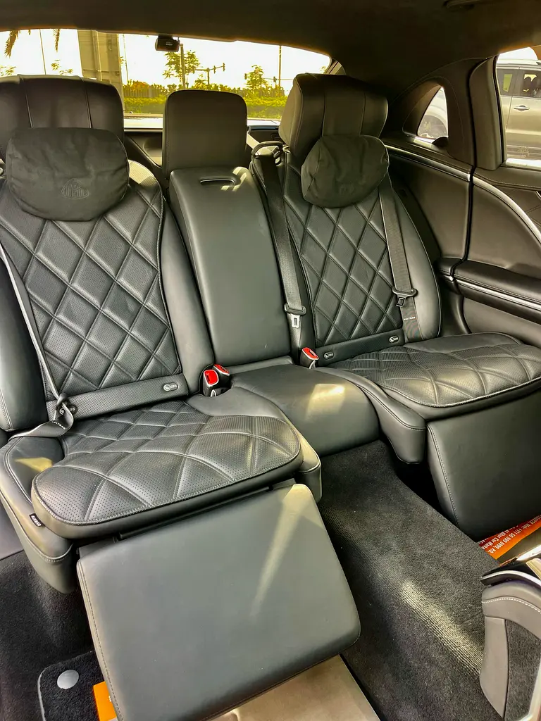 2022 Mercedes Maybach S 580 - Image 16