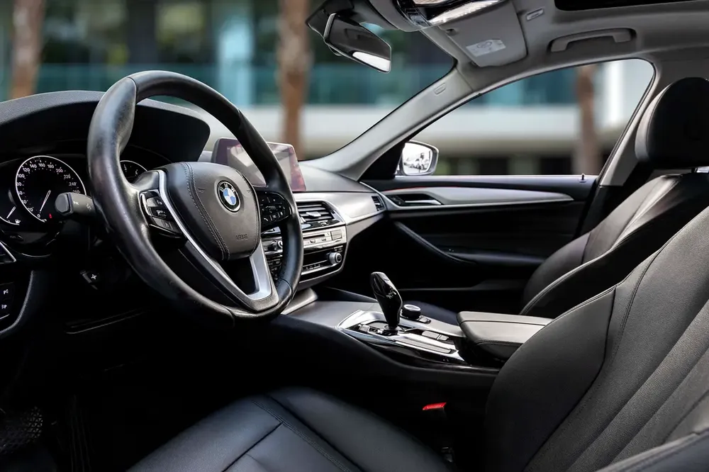 1,713 P.M |  520i | 0% Downpayment | BMW HISTORY | UNDER WARRANTY! - Image 9