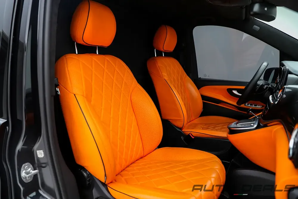 2021 Mercedes-Benz Viano V 250 | GCC | Luxury VIP Interior | Ambient Lighting | Clean Uint | 2.0L i4 - Image 10