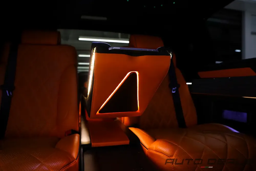 2021 Mercedes-Benz Viano V 250 | GCC | Luxury VIP Interior | Ambient Lighting | Clean Uint | 2.0L i4 - Image 14