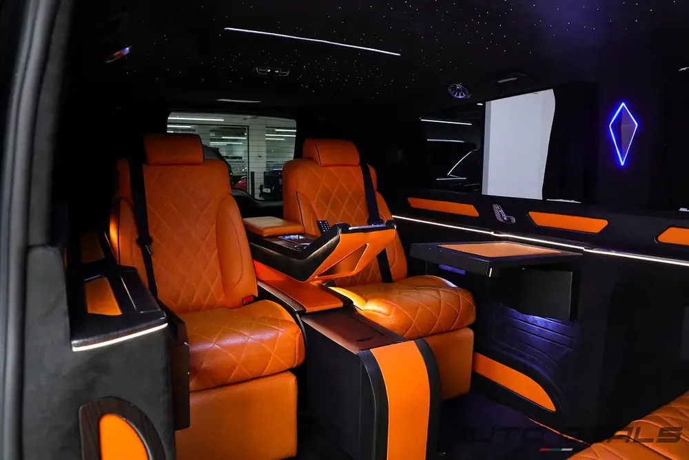 2021 Mercedes-Benz Viano V 250 | GCC | Luxury VIP Interior | Ambient Lighting | Clean Uint | 2.0L i4 - Image 17
