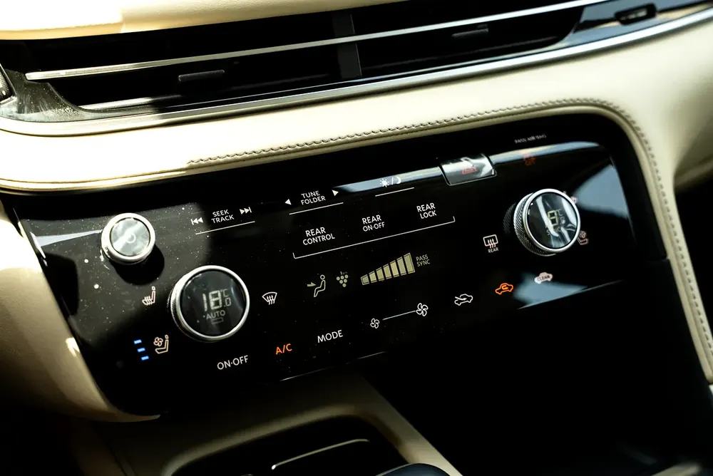 Infiniti QX60 Sensory GCC 3.5L V6 Brand New 2024 Warranty - Image 11