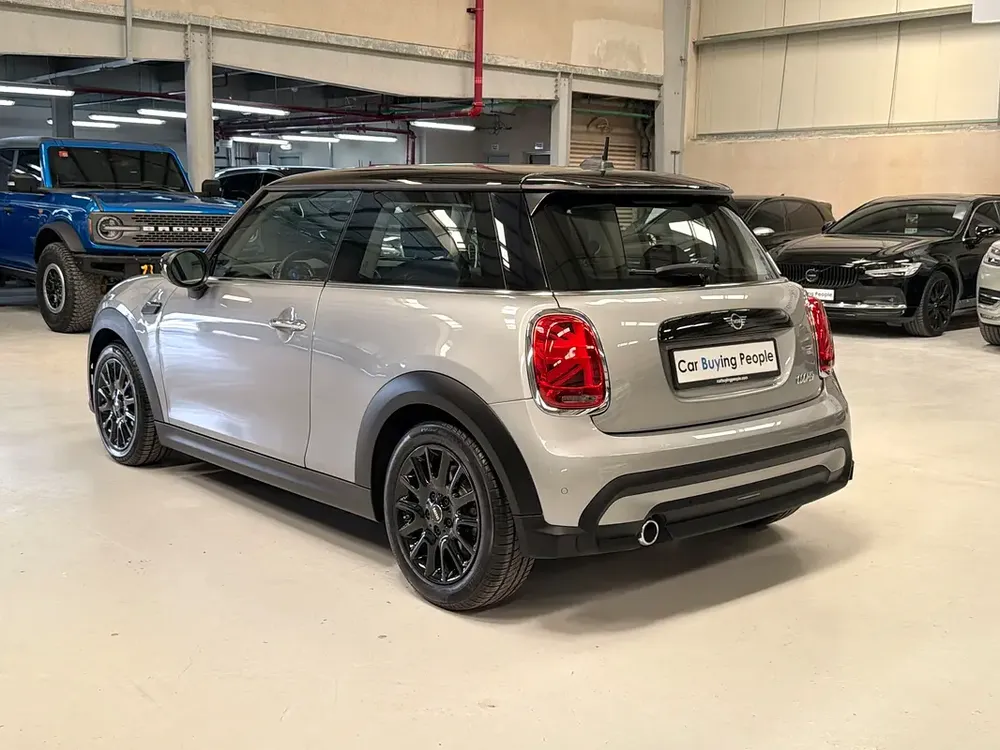 1,116pm Zero Down Available MINI Cooper 2023 GCC Specs - Excellent Condition - Image 4