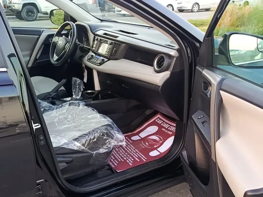 2018 Toyota Rav4 XLE - Image 13