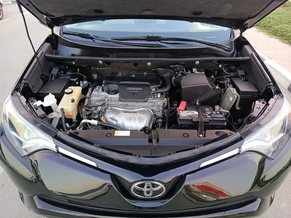 2018 Toyota Rav4 XLE - Image 19
