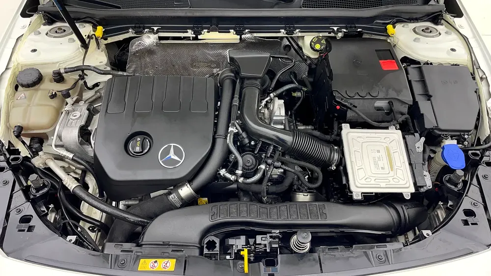 AED 1,292/month | 0 Downpayment | Manufacturer Warranty | 30 Day Return | MERCEDES-BENZ A 200 2021 - Image 13