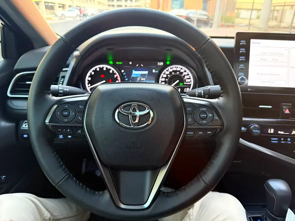 2024 Toyota Camry SE - Canadian Specs - Perfect Condition - Image 16