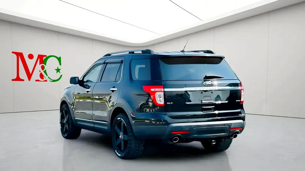 FORD EXPLORER XLT - 2012 - CLEAN CAR FRESH JAPAN IMPORT - Image 4