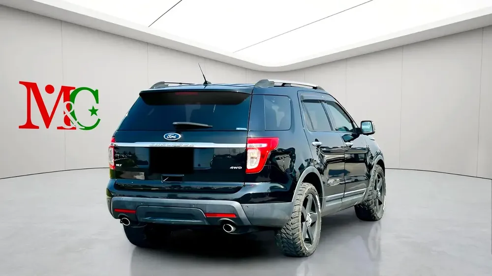 FORD EXPLORER XLT - 2012 - CLEAN CAR FRESH JAPAN IMPORT - Image 6