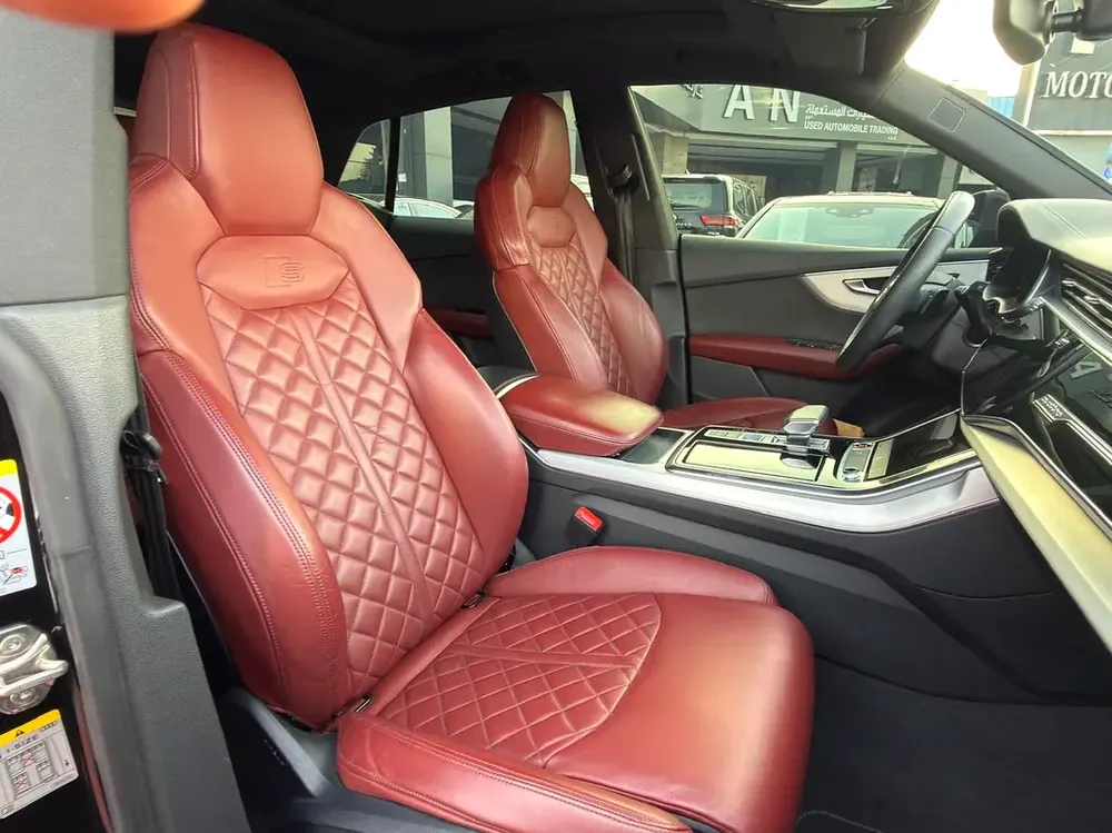 Audi SQ8 - Image 11