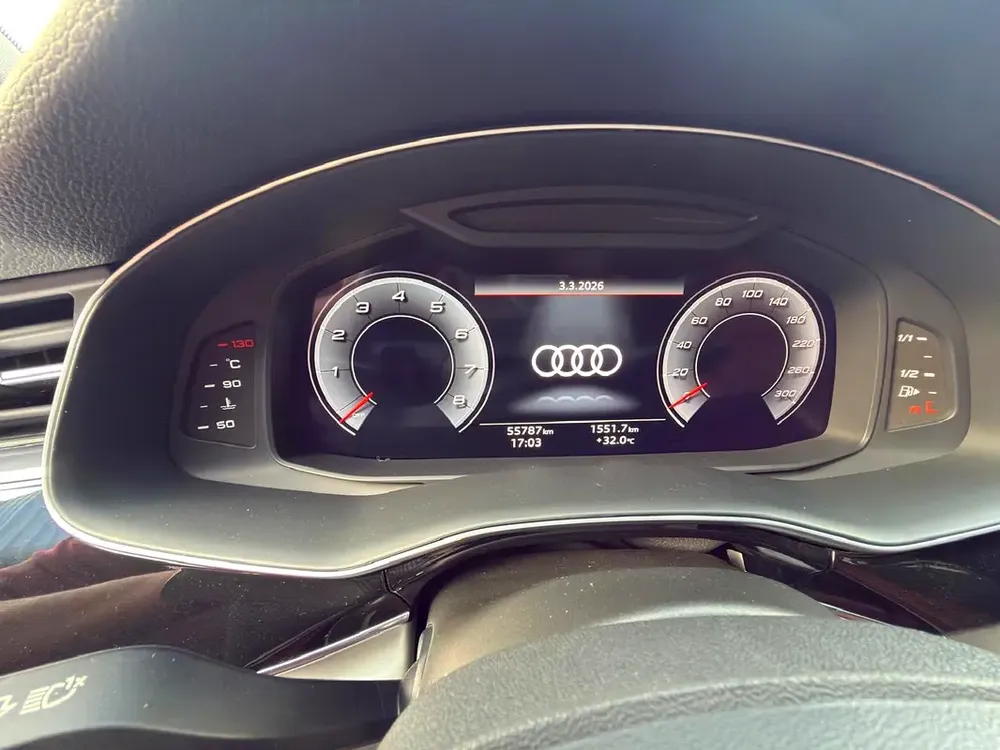 Audi SQ8 - Image 16