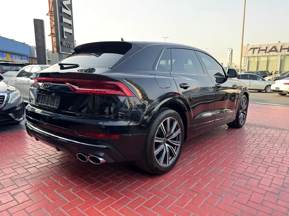 Audi SQ8 - Image 5