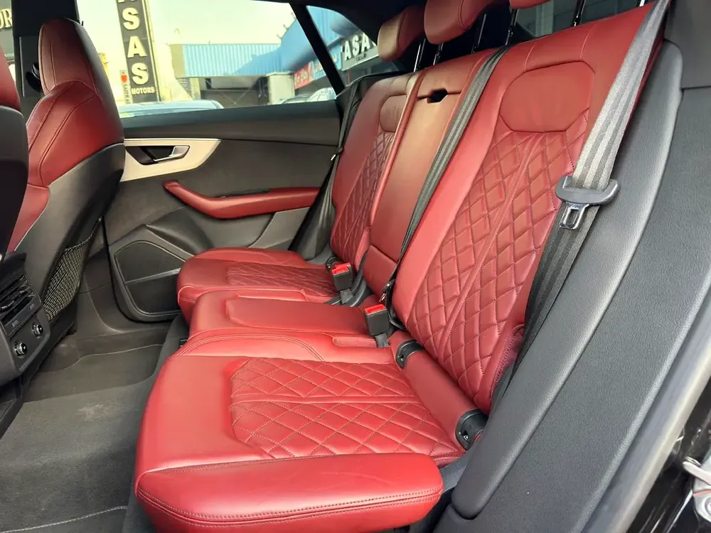 Audi SQ8 - Image 8