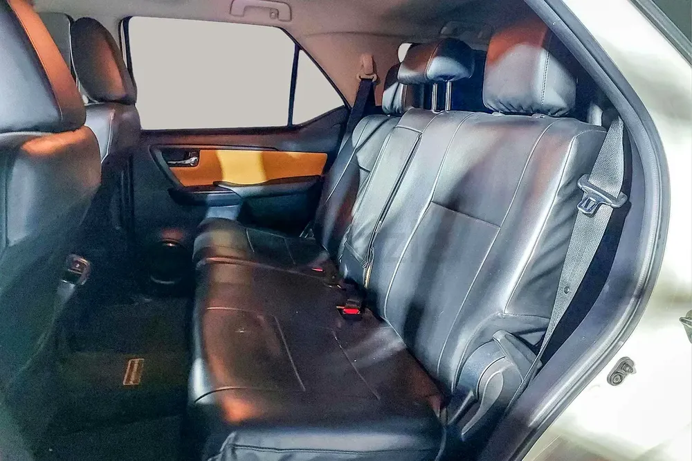 AED 1140/month | 2019 Toyota Fortuner  | GCC Specs | Ref#435372 - Image 12
