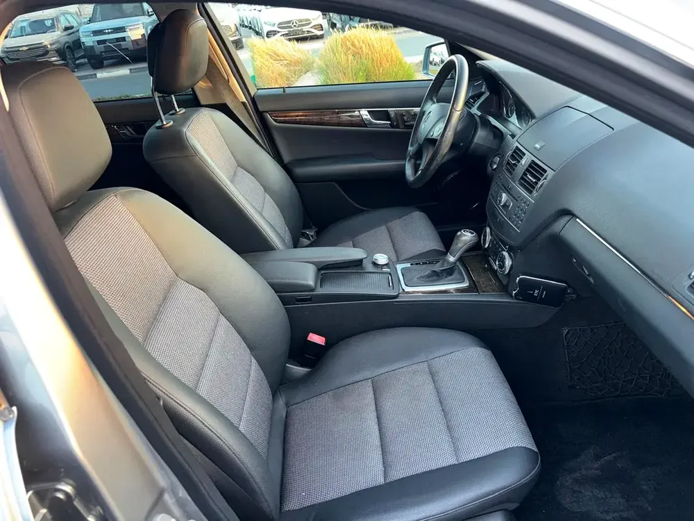 SUPER CLEAN C300 ONLY 49000 KM FRESH JAPAN IMPORTED - Image 15