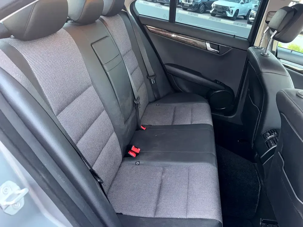 SUPER CLEAN C300 ONLY 49000 KM FRESH JAPAN IMPORTED - Image 17