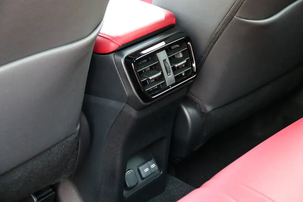 Lexus NX 350 2026 - GCC Specs - Brand New Model - Image 14