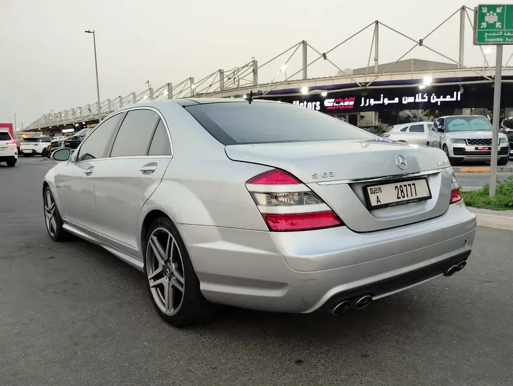 Mercedes S500 GCC Very Low Mileage Model 2006 - Image 10