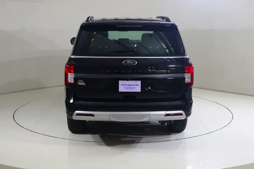 TL2524 / FREE REGISTRATION + INSURANCE / AL TAYER MOTORS AL QOUZ SHOWROOM - Image 5