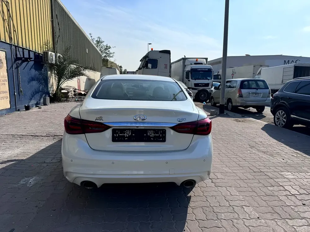 Infiniti Q50 2019 V6 3.0 GCC FULL OPTION 110,000 km 49,000 - Image 13