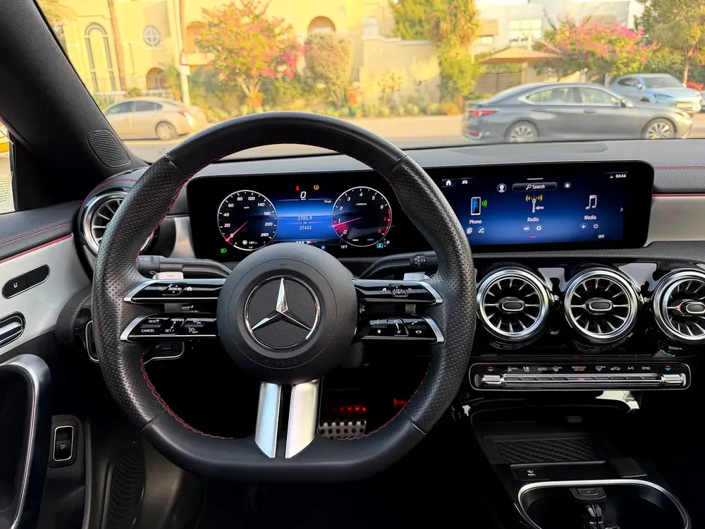 CLA 250 AMG orginal full options - Image 13