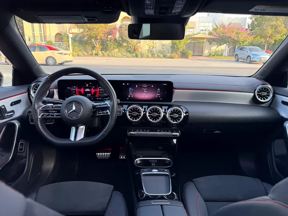 CLA 250 AMG orginal full options - Image 14