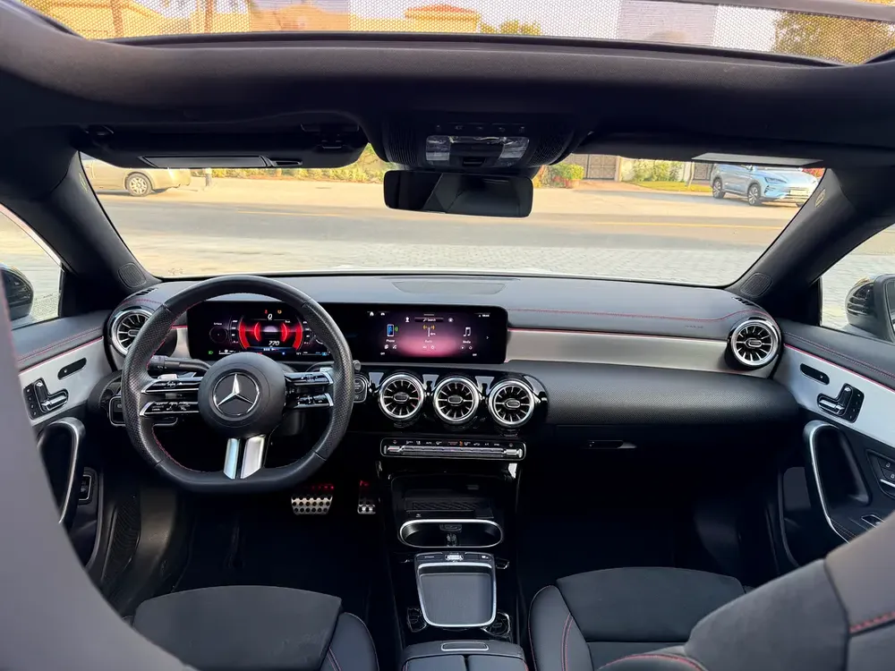 CLA 250 AMG orginal full options - Image 16