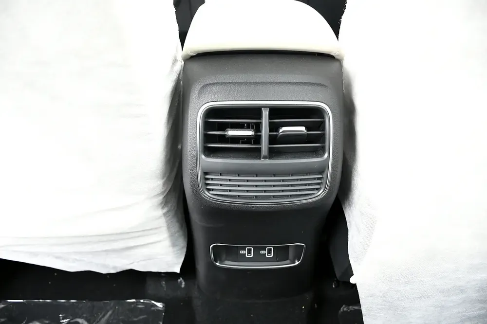 2025 MG RX5 1.5L Stander Automatic Petrol ( Ready Stock) - Image 13