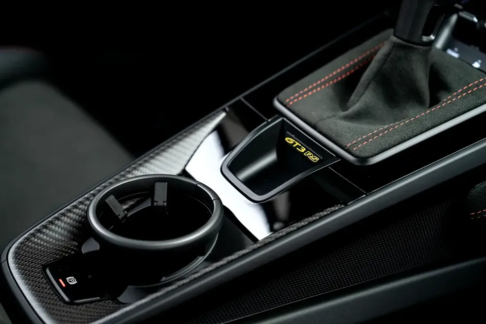 2023 PORSCHE 911 GT3 RS WEISSACH. CARBON CERAMIC BRAKES. SUSPENSION LIFTER. HIGH SPEC. MAIN DEALER S - Image 16