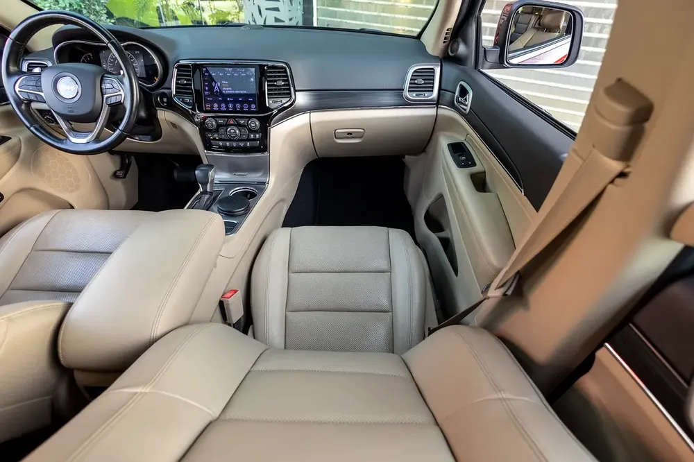 Jeep Grand Cherokee Limited (LOW MILEAGE) 2020 GCC | Warranty - Image 14