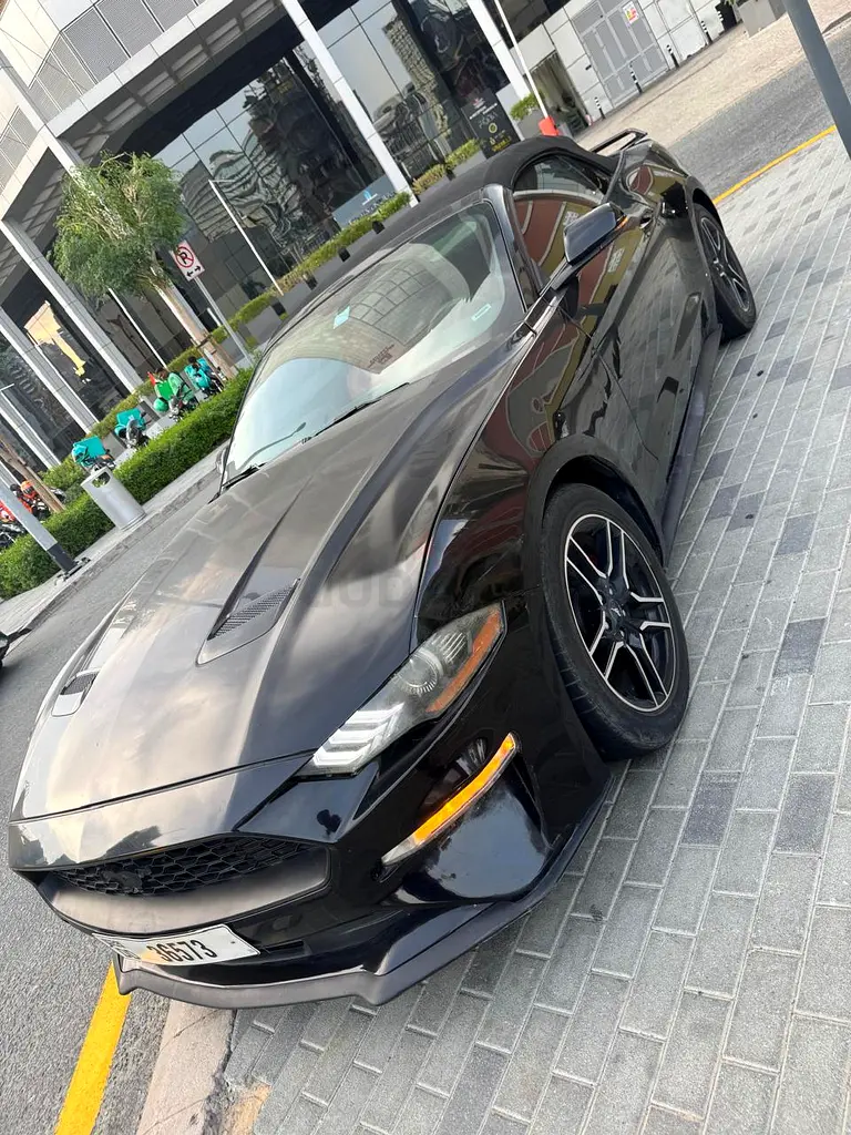 Ford Mustang Convertible Special Edition For Sale - Image 4