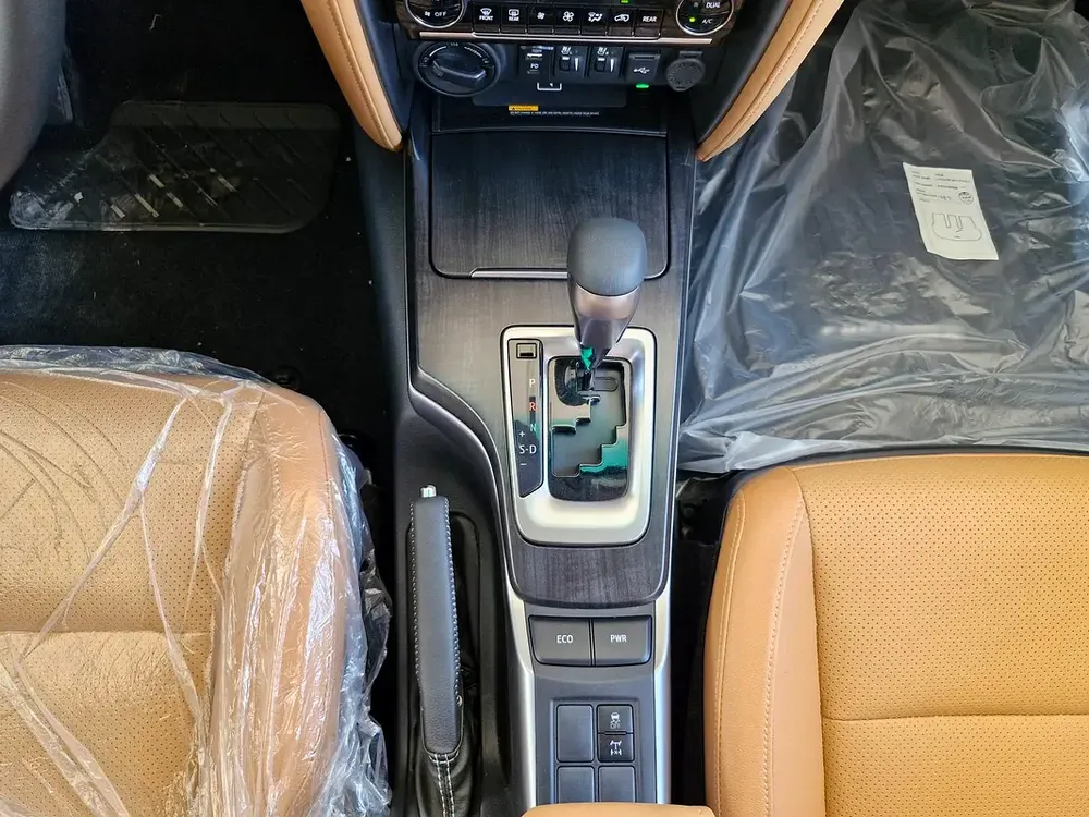 2025 TOYOTA FORTUNER 4X4 4.0L V6 GCC BRAND NEW 0KM - Image 14