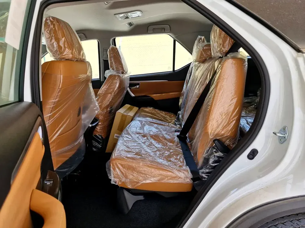 2025 TOYOTA FORTUNER 4X4 4.0L V6 GCC BRAND NEW 0KM - Image 16