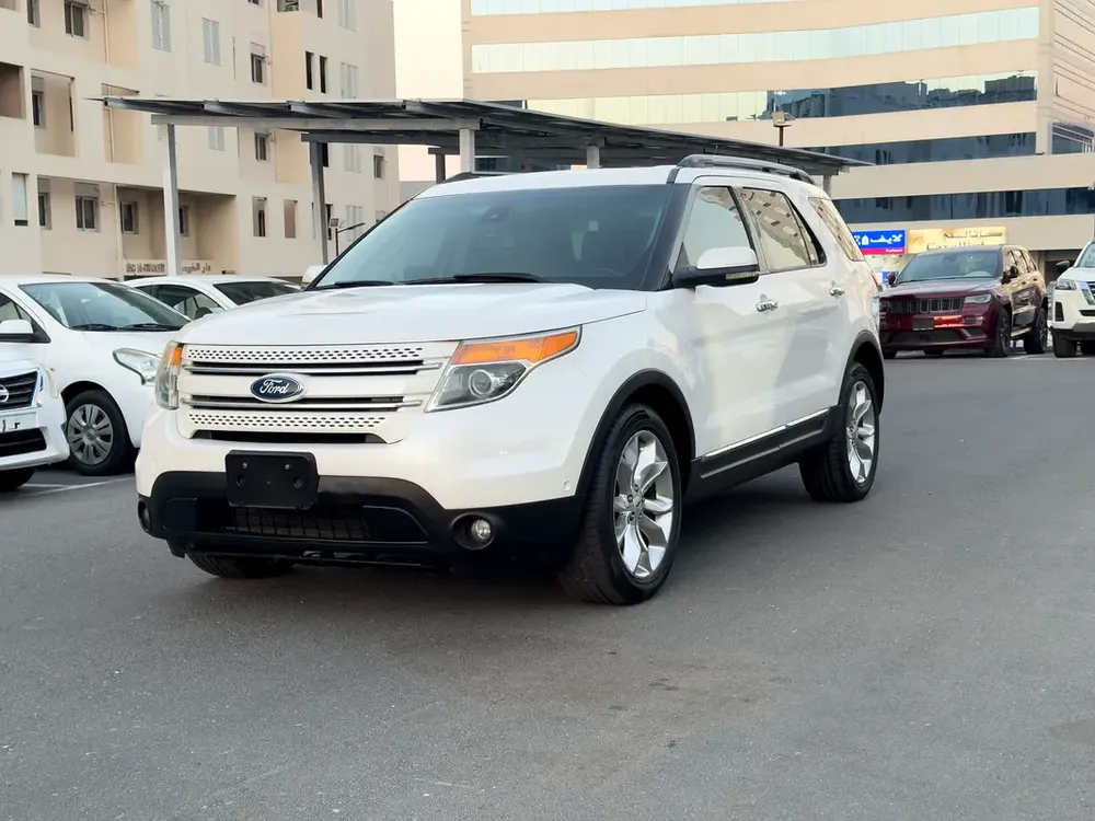 Explorer fully loaded GCC spec accident free, single owner well maintained - Image 6