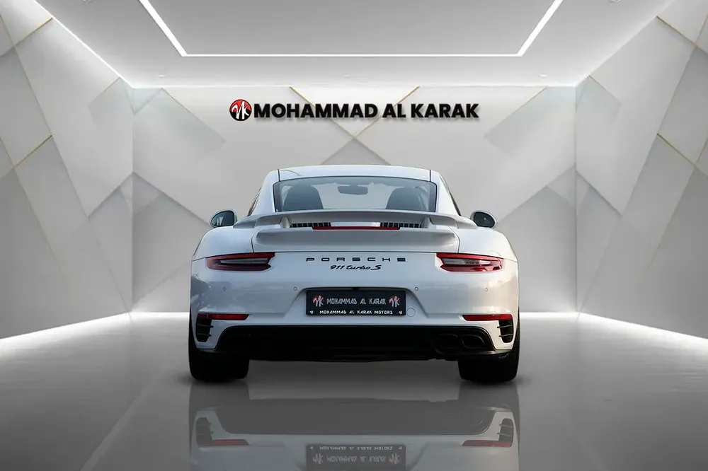 PORSCHE CARERRA 911 TURBO S - 2018 - FULLY SERVICED BY AL NABOODAH - FULLY LOADED - Image 4