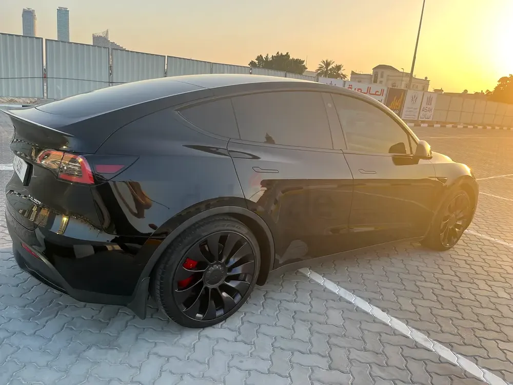 Tesla Model Y Performance 2022 GCC Specs - Image 9