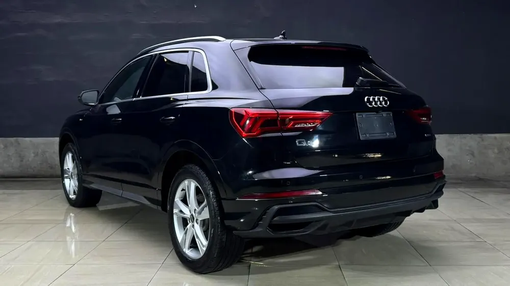 Audi Q3 S Line 45 2024 – Black - Image 9