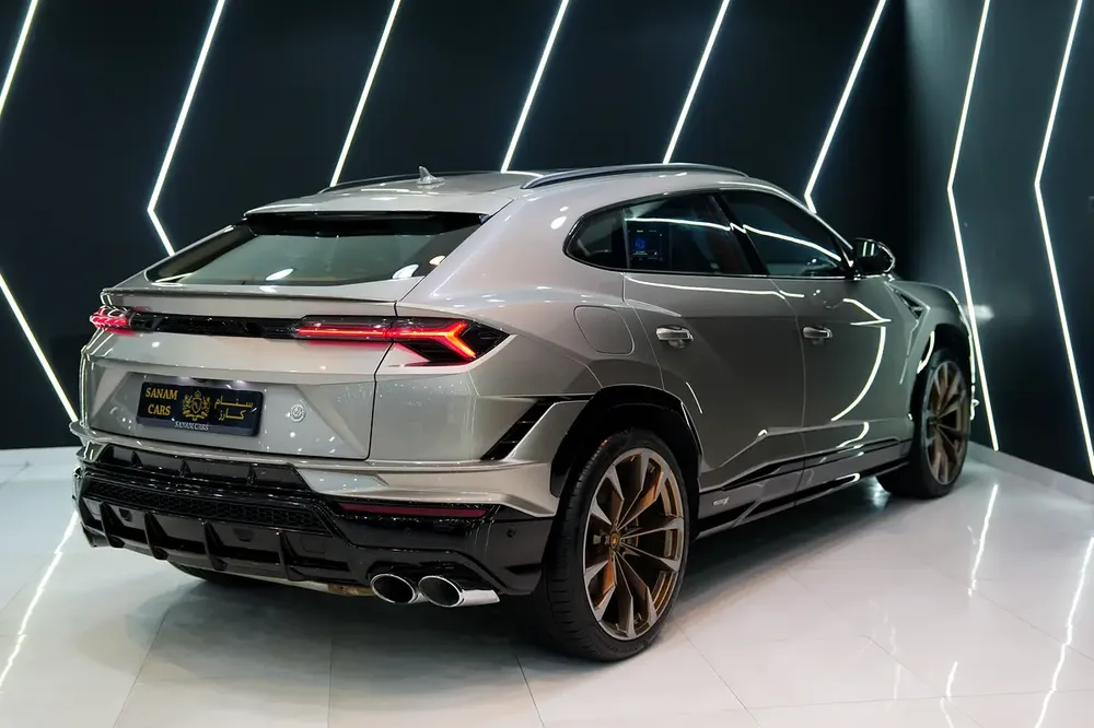 2023 Lamborghini Urus S, 60th Anniversary, Carbon Interior, Rear Entertainment, Dealer Warranty!! - Image 13