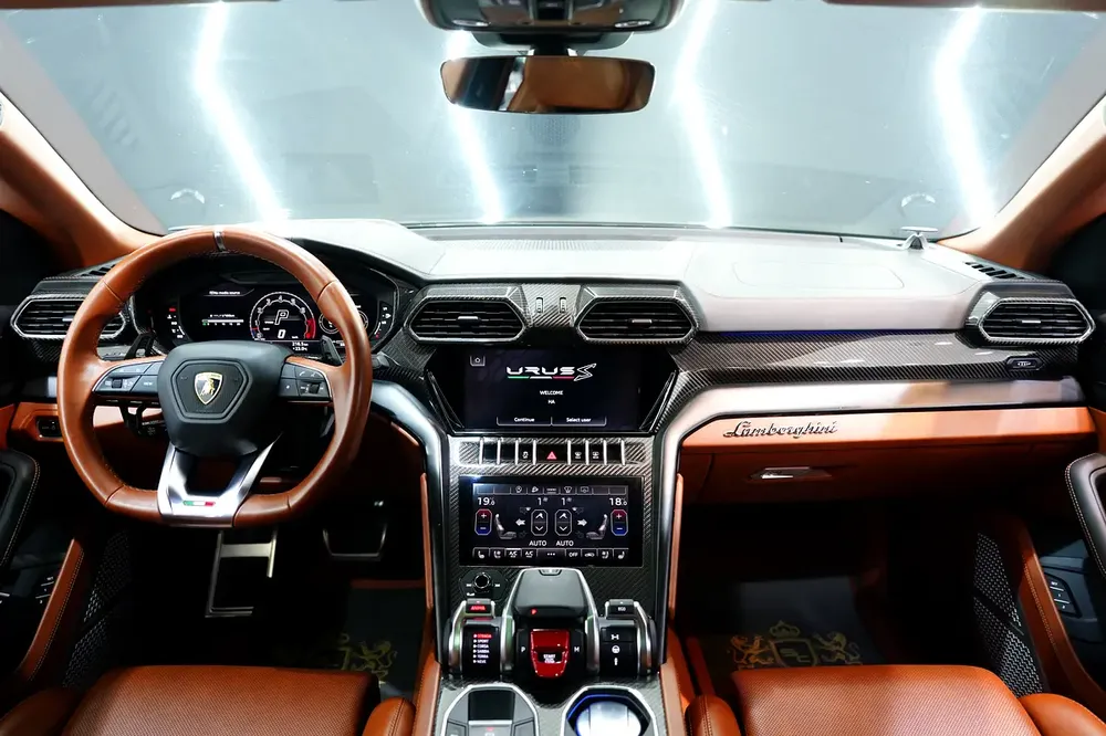 2023 Lamborghini Urus S, 60th Anniversary, Carbon Interior, Rear Entertainment, Dealer Warranty!! - Image 6