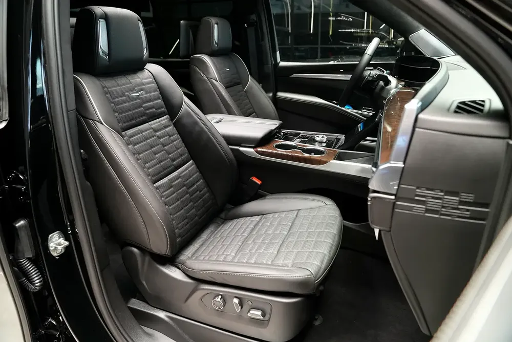 2026 Cadillac Escalade Sport Platinum (European Specs) - GCC Ready - Image 5