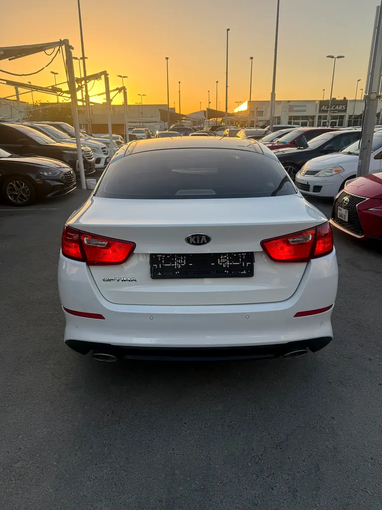 Kia Optima EX 2016 GCC Specs - Excellent Condition - Image 4