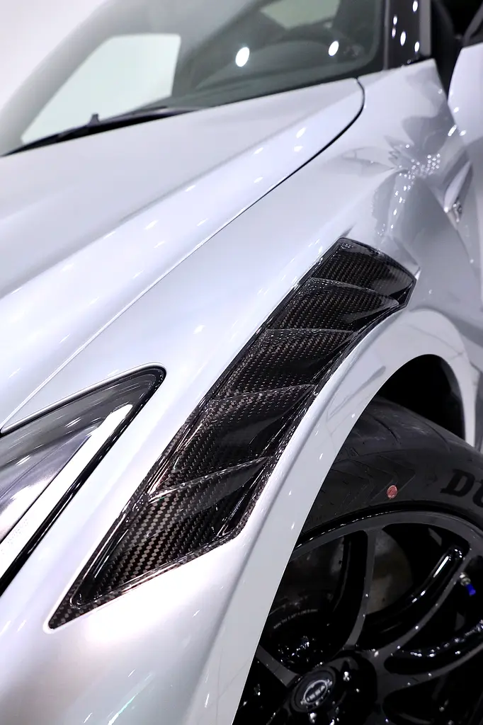 NISSAN GTR NISMO FULL CARBON + SPECIAL RECARO SEATS + FULLY LOADED - Image 10