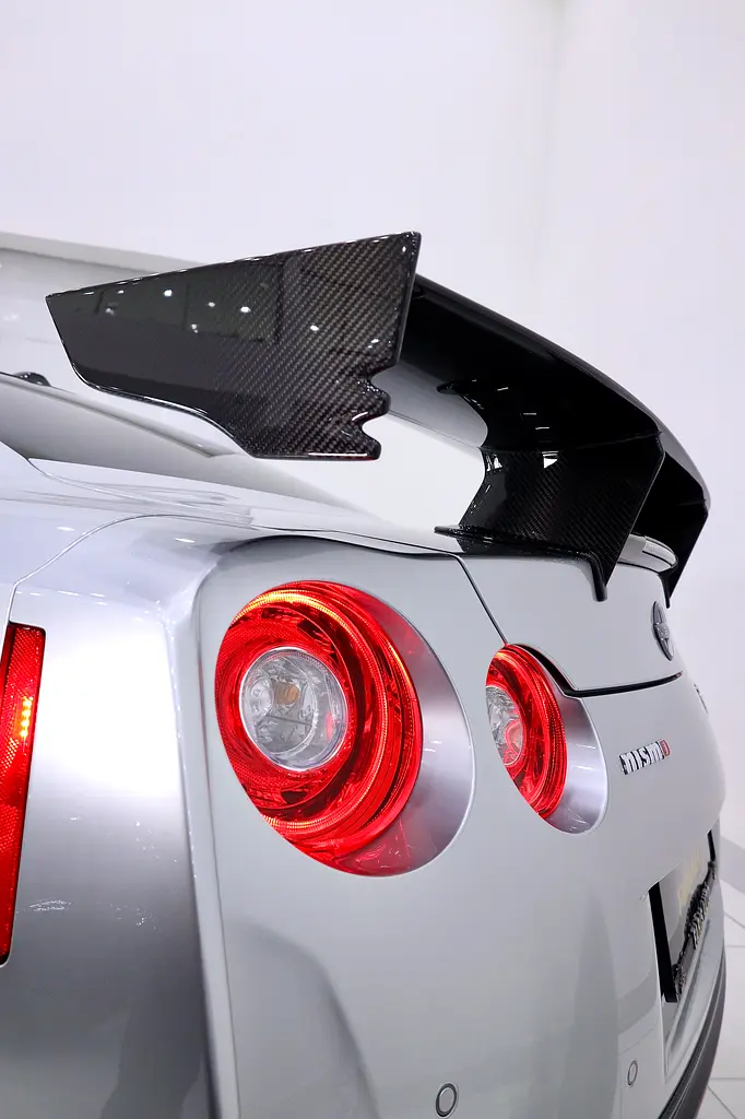 NISSAN GTR NISMO FULL CARBON + SPECIAL RECARO SEATS + FULLY LOADED - Image 20